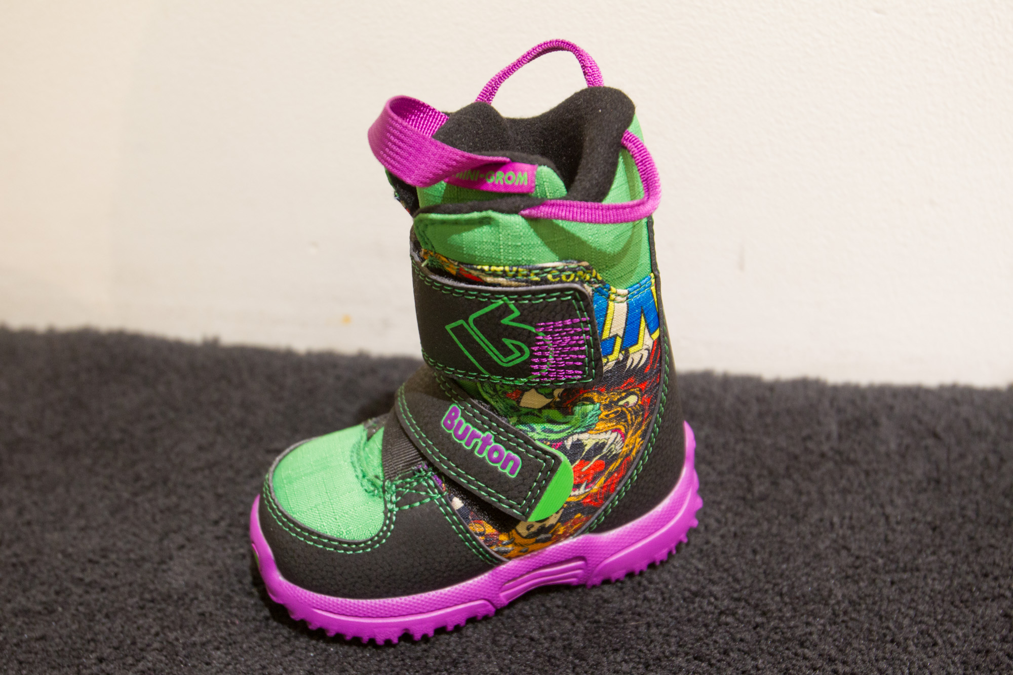 Kids snowboard boots mini size