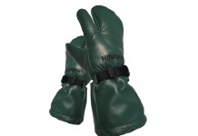 -20℃にも耐えうる保温性を持つ3フィンガーのオーバータイプグローブ