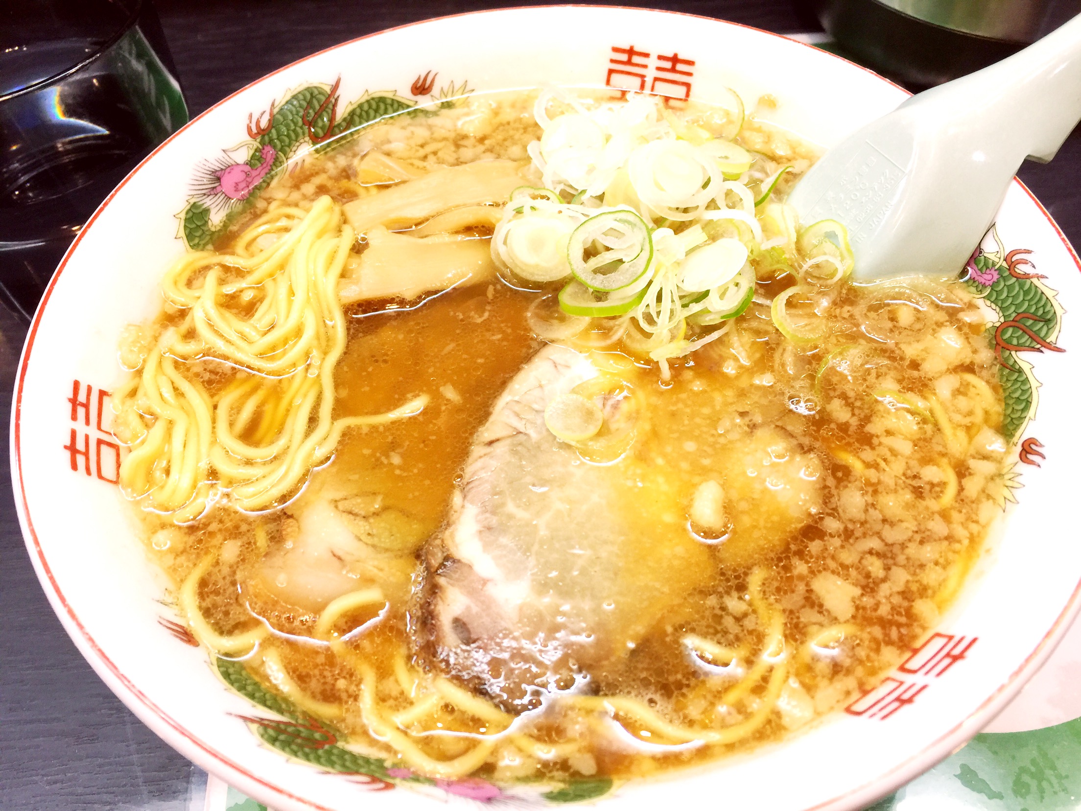 Asahikawa ramen, which was close to the end of the store, had a deeper memory as the real pleasure of traveling than the taste.