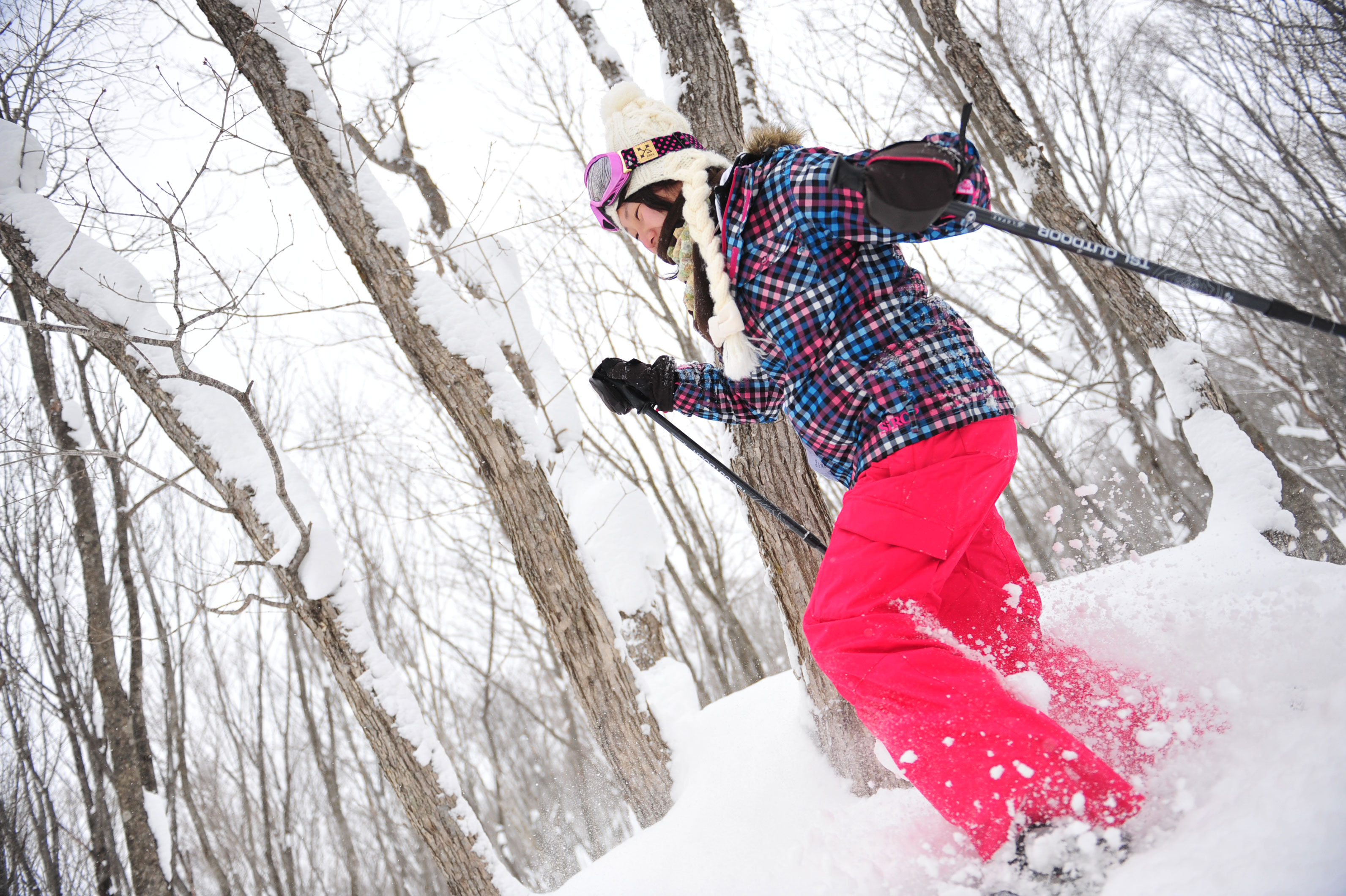 Not only spring skiing and snowboarding, but also snowshoes are recommended.