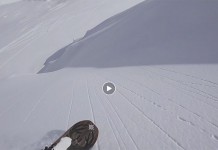 アラスカの斜面を自在に滑るプロの滑り