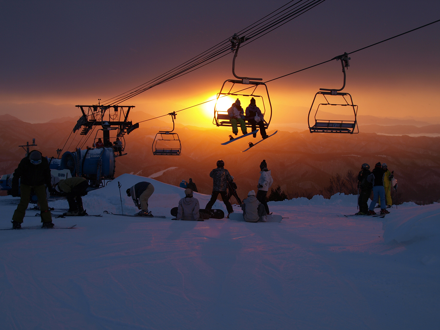 A luxurious event to glide on the long slopes of the Risen Slalom course while bathing in the morning sun!