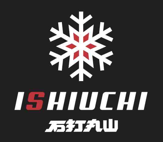 リフトおよびリゾートセンターの新設と合わせ、石打丸山スキー場のロゴマークを新たに制定 しました。雪の結晶をシンボルとし、夜明けの空を染める太陽の赤をキーカラーに、新しい石打 丸山スキー場の始動を表現しています。 　スキー場のロゴマークとして、今後、スキー場内やパンフレット、ホームページなどで使用し、 石打丸山スキー場のブランドイメージを高めていきます