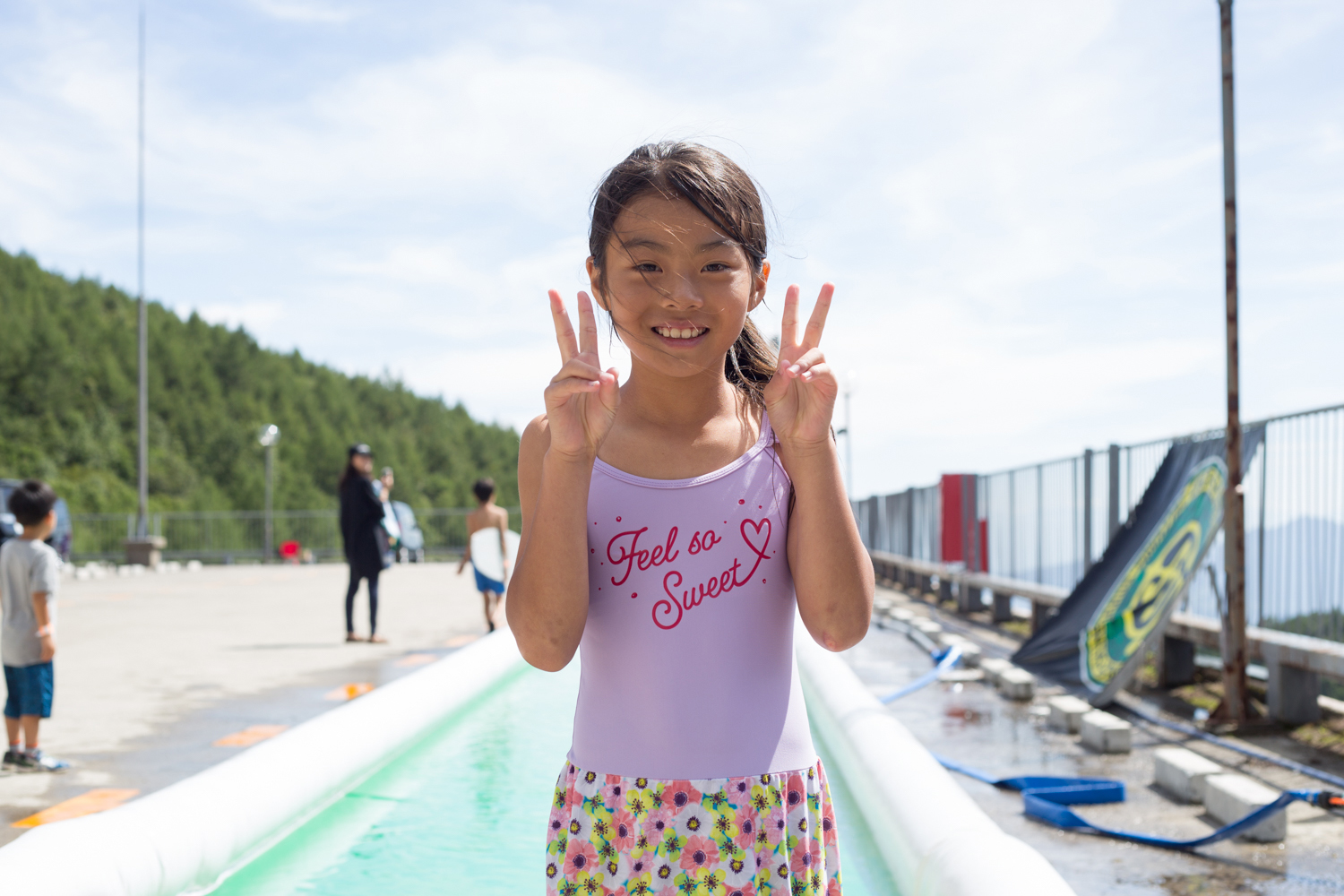 Kokomi-chan I came to BEGINNING for the first time with my dad and mom.Flat skimboarding is difficult, but I'm happy and fun to do it!