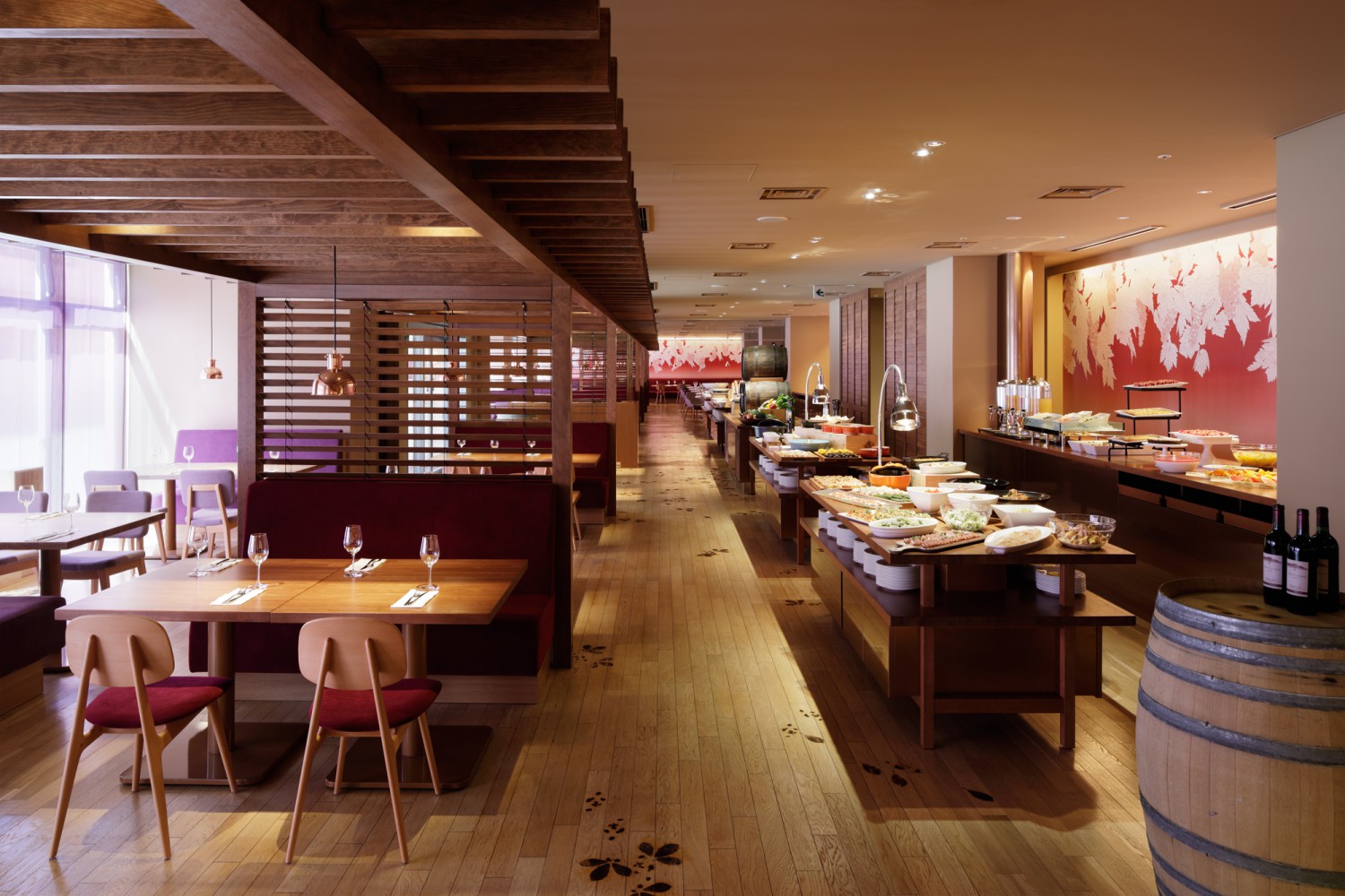 ▲ "YY grill" A buffet and grill restaurant where you can enjoy a lively meal while feeling the wine resort.Guests are welcomed with menus tailored to each scene, morning, day and night.Business hours (price): Breakfast = 07: 00-09: 30 (2,700 yen) | Lunch = 11: 30-13: 30 (2,480 yen) | Dinner = 17: 30-20: 00 (6,000 yen) * Any There is a child fee for the time, and reservation is required only for dinner.