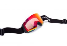 下方向まで死角なし!史上最高の広角視野を得られる「4D MAG™」_SMITH OPTICS