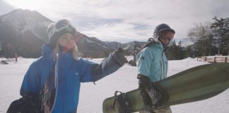 自然地形と人工地形が見事に調和する丸沼を藤田一茂と佐藤亜耶が滑り倒す。