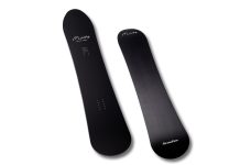 ハイスピードで雪山をフルに楽しむ。“走る”フリーライディングを極めた「MACHS」_Scooter Snowboard