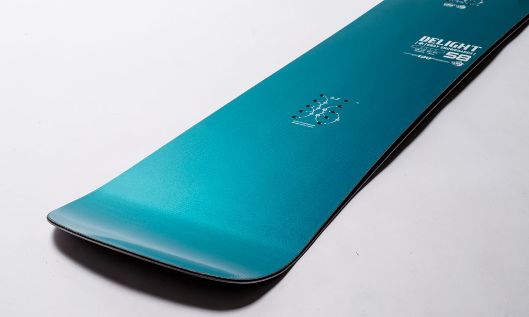 Carving board "DELIGHT" for entry level with soft flex design that allows you to enjoy easy
