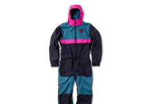 AIRBLASTERの人気アイテムのDNAを組み合わせて完成した2レイヤー多機能スーツ「KOOK SUIT」