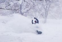 スペシャルな共通早割リフト券で26のリゾートを滑り倒す