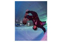 相澤 亮がSIMSグローバルチームに加入! 今シーズンはSIMSのボードに乗り、その存在感で世界のスノーボードシーンを牽引するに違いない。