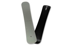 扱いやすさがさらに向上した ニューバージョン登場!! セミハンマーシェイプのカービングボード YONEX/THRUST