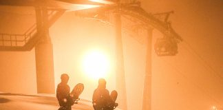 石打丸山のナイターを知らないなんてモグリだぜ!?雪が降った夜こそ滑るべき、ナイターパウダーの快感。