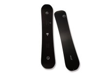 NOVEMBER「D4W」_圧倒的な操作性と反発力を兼ね備えた注目のニューモデル