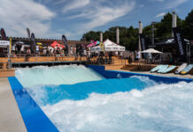 ウェーブプールで、真夏のスノーサーフ体験! 「citywaveTokyo presents SNOWSURF POOL PARTY 2025 supported by ADVANCE MARKETING」