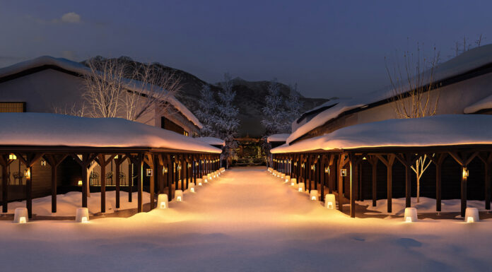 宿一帯が幻想的な光の空間に──『界アルプス』で体験する“雪国がんぎあかり”