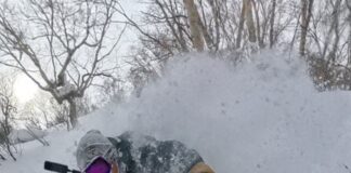 新雪90cm、大寒波の赤倉観光バックカントリー ー 番亭ガイド視察に同行して